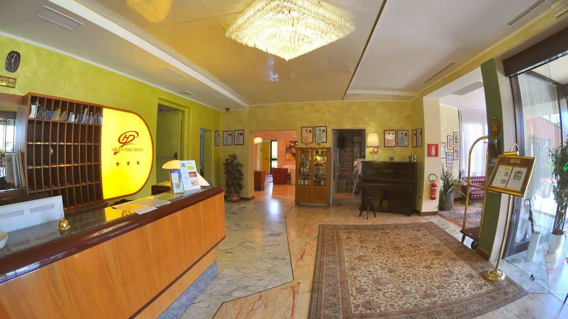 Green Park Hotel 페스키에라델가르다