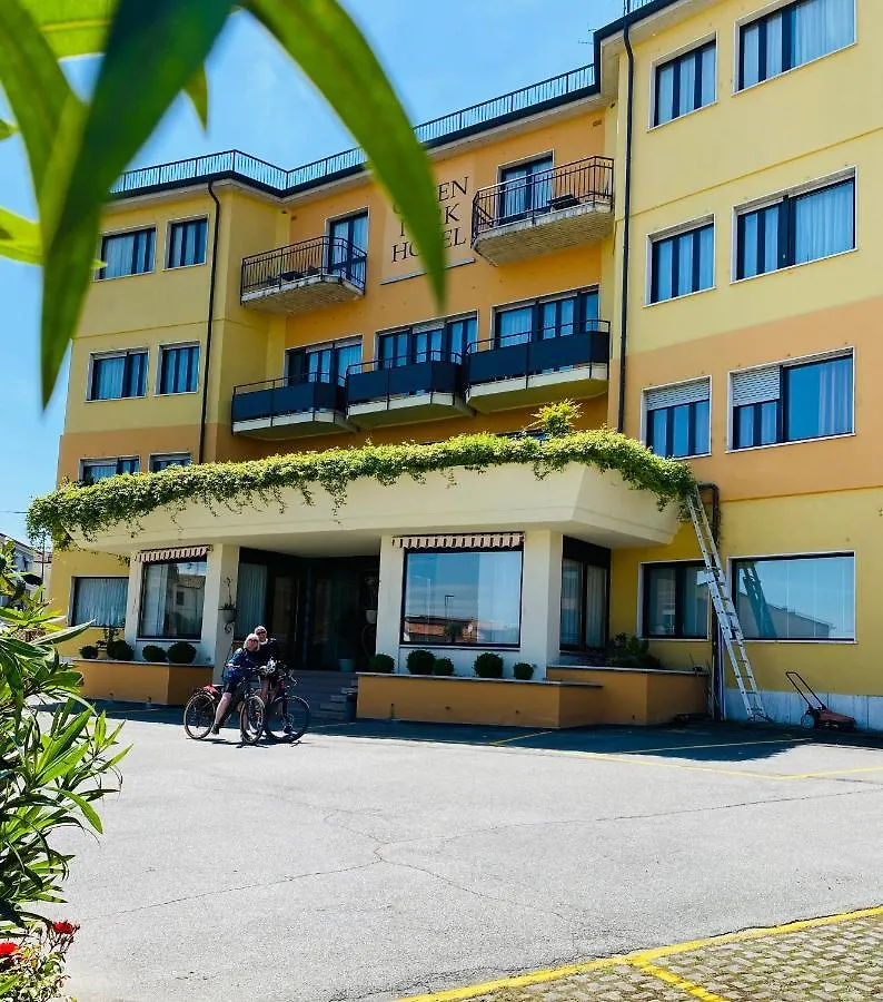 Green Park Hotel Peschiera del Garda 3*,