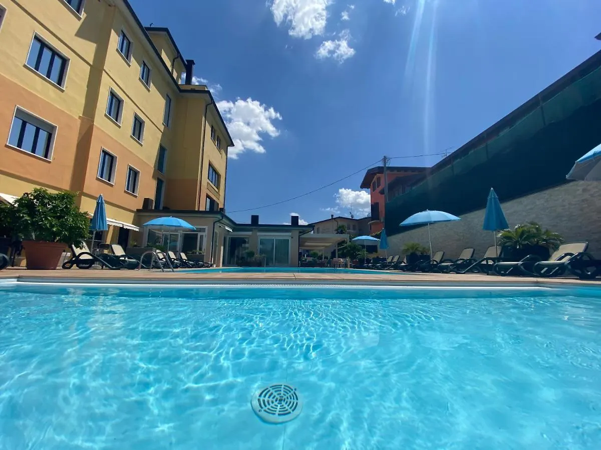 Green Park Hotel Peschiera del Garda 3*,