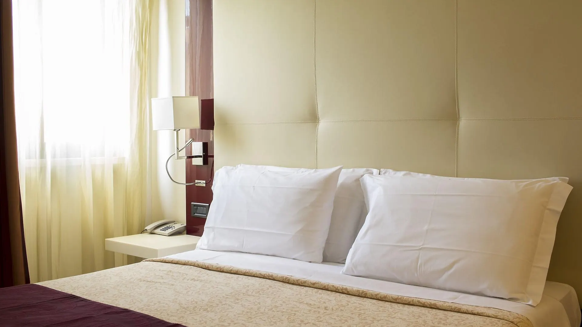 Green Park Hotel ペスキエーラ・デル・ガルダ