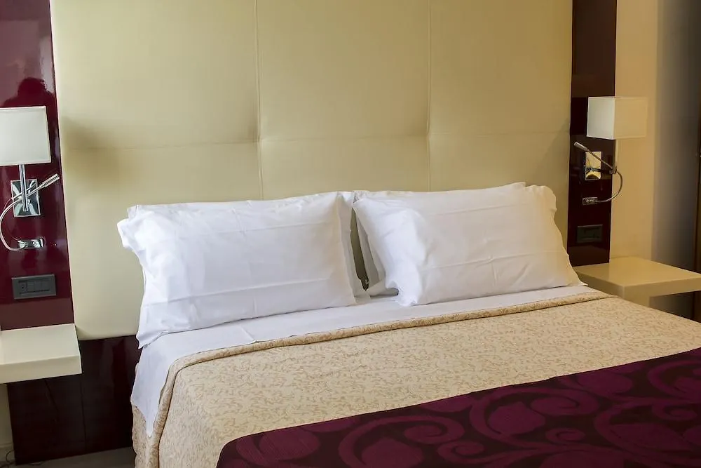 Green Park Hotel ペスキエーラ・デル・ガルダ